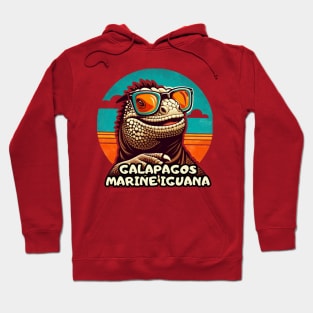 Funny Galapagos lizard enjoying summer retro vintage Hoodie